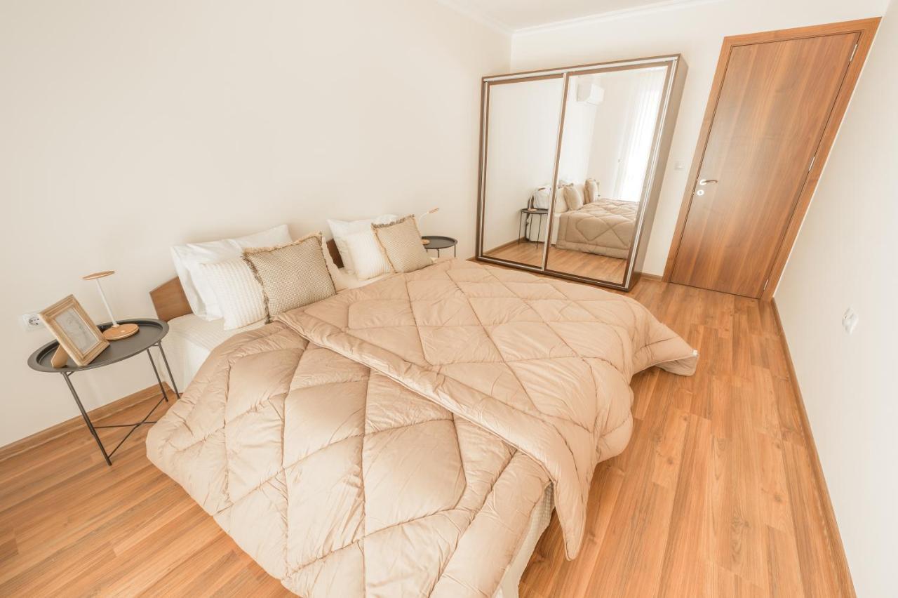 Etica Apartments Plovdiv Bagian luar foto